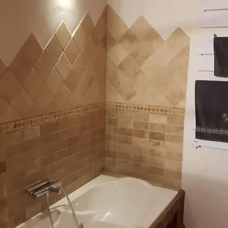 2 Spacieux Dans Ferme Renovee Face Au Montblanc