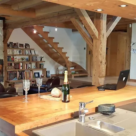 Apartment 2 Spacieux Dans Ferme Renovee Face Au Montblanc *