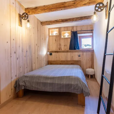 Apartment 2 Spacieux Dans Ferme Renovee Face Au Montblanc